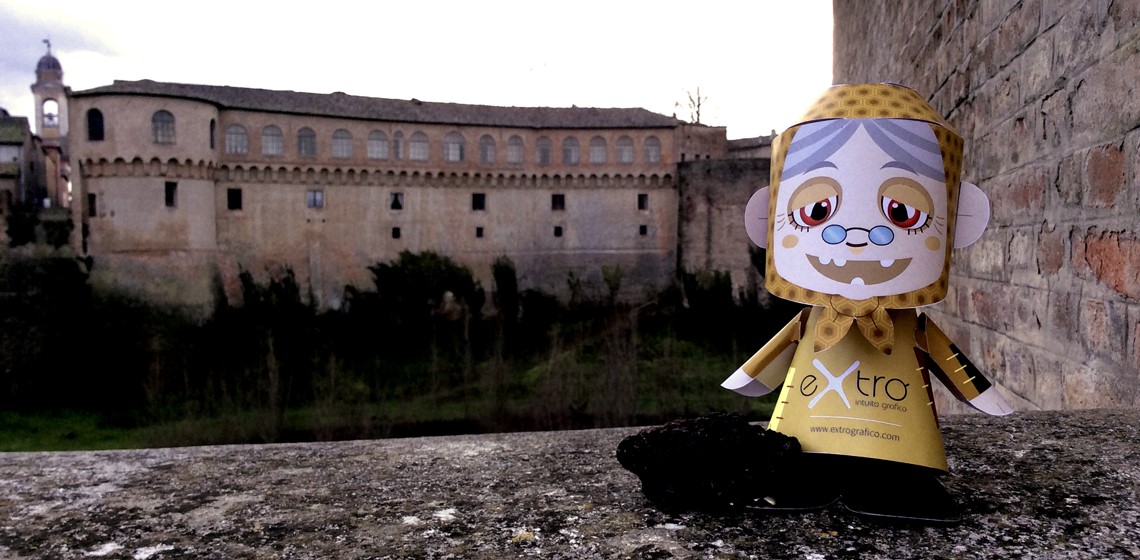 Paper-toy: la Befana a Urbania